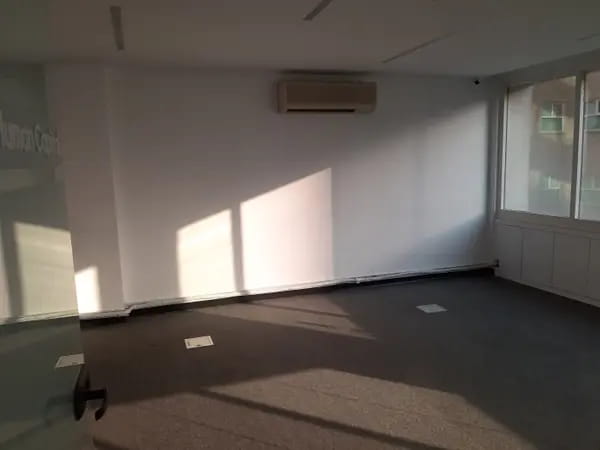 image مستغلات ویلایی ۲۰۰ متری لوکس در منطقه دروس موقعیت اداری دوبلکس 0